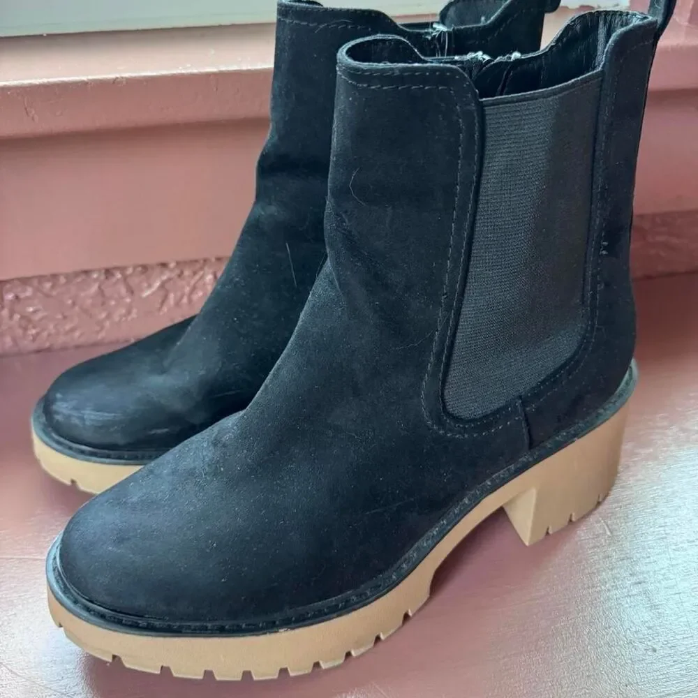 Universal Thread Target Women's Black Heel Ankle Chelsea Boots - Sz 8.5